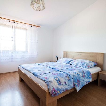 Apartments Dara Umag Eksteriør billede