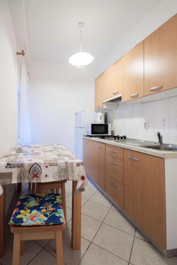Apartments Dara Umag Eksteriør billede