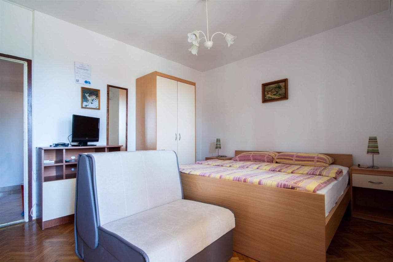 Apartments Dara Umag Eksteriør billede