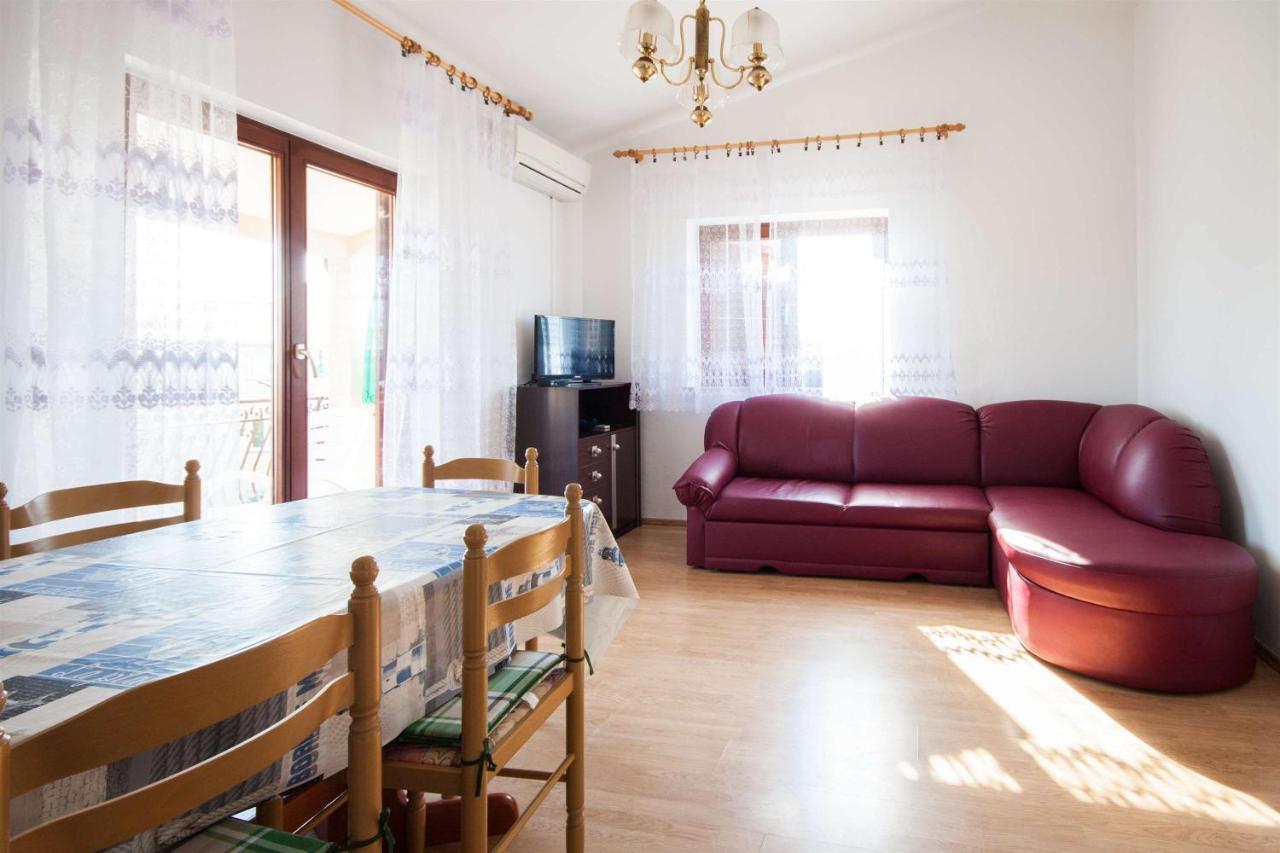 Apartments Dara Umag Eksteriør billede