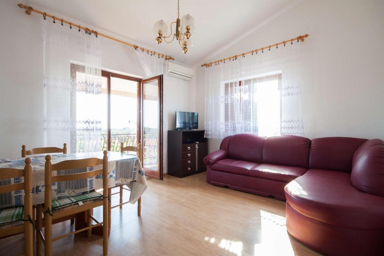 Apartments Dara Umag Eksteriør billede